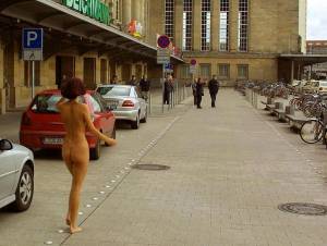 Nude in Public - yvonne-m7mskffdaf.jpg