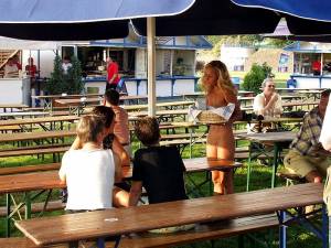 Nude in Public - Viki G-47mskihzny.jpg
