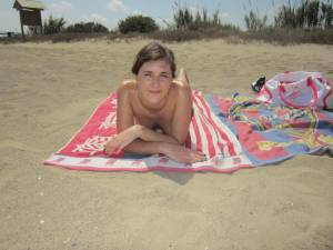 Mixed Beach And Nudist Girls Nude In Public [107Pics-07msmnq6ue.jpg