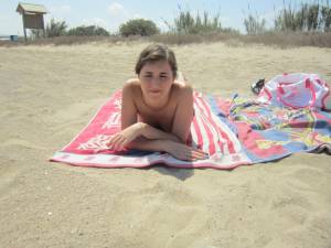 Mixed Beach And Nudist Girls Nude In Public [107Pics-27msmnpbnt.jpg