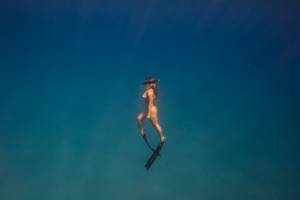 Sportive-Young-Surfer-Girls-On-A-Trip-Around-Nude-Underwater-t7msmwwtj4.jpg