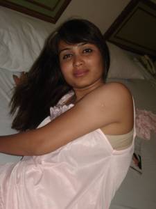 Beautiful Pakistani middle-aged woman nude photos leaked [x196]-77mti67ryz.jpg