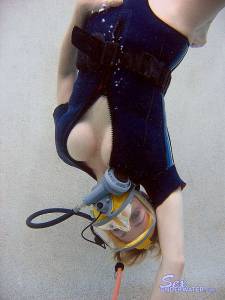 Sandy Knight underwater (x159)-27mt9x3bwp.jpg