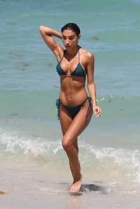Chantel Jeffries â€“ Gorgeous Boobs in a Small Bikini at the Beach in Miami-i7mufvoii0.jpg