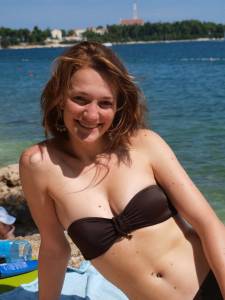 2020.12.16 Czech Bikini Girls Croatian Beach Summer Vacation Topless [190Pics]-17mxfc3ldx.jpg