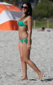 Claudia Romani â€“ Bikini Candids in Miami-h7mx3sh15r.jpg