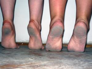 Dirty Teen Feet Wont Clean By Themselves-k7naf0va4k.jpg