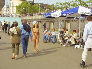 Nude in Public - Ines-o7nbpbfmua.jpg