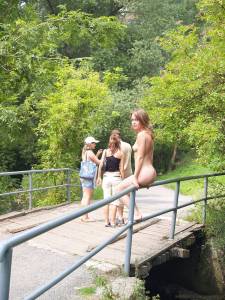 Nude in Public - Mariee-u7nbs06w2l.jpg