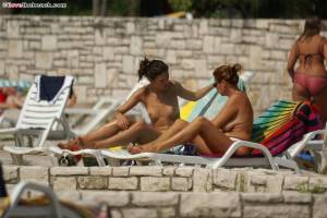 Naked Beach Girls 11-e7neehvq4y.jpg