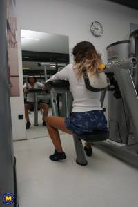 Mature women love to get sweaty in the gym (x419)-17nfitplyg.jpg