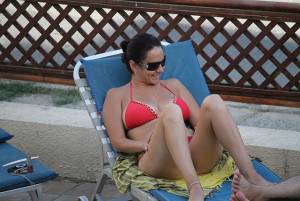 Spying someones hot wife swimming pool x198-a7nf4hlyc7.jpg
