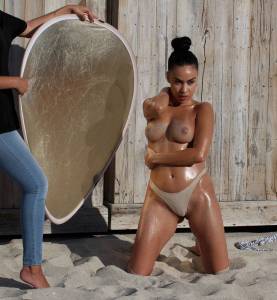 Julissa Neal â€“ Topless Photoshoot Candids in Miami Beach-k7ngh9xqpo.jpg