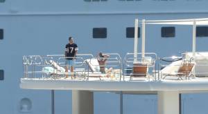 Sara-Sampaio-Topless-on-a-yacht-in-St.-Tropez-8_24_16-57nheo9pin.jpg