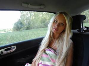 Amateur-Russian-Blonde-Going-Outdoors-x49-o7nhgmvjmn.jpg