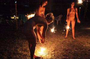 Naked-Campfire-Teen-Party-%5Bx487%5D-n7nhl82z5z.jpg