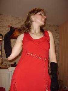 Younger-French-Wife-%40-Home-Pose-%26-Blowjob-%28x46%29-t7nhqd5a0i.jpg