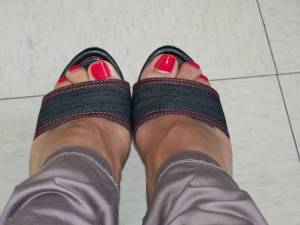 Alejandra - Sexy Feet Honey-27nhxolkg1.jpg