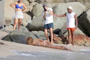 Candice Swanepoel â€“ Victoriaâ€™s Secret Bikini Photoshoot Candids in the Carib-y7ni6f5jvz.jpg
