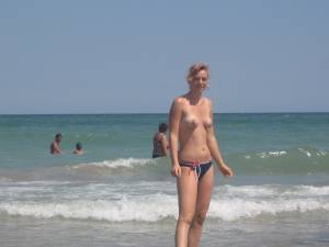 14. On vacation on the Black Sea-b7ni4p4u0a.jpg