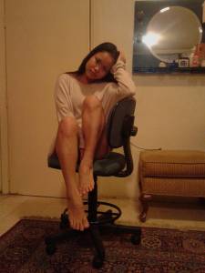 Amateur-Thai-Girl-Feet-Toes-Soles-Tease-%5Bx48%5D-d7ni83a5qc.jpg