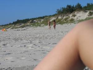 Nude beaches and resorts in France-x7n0iskxyp.jpg