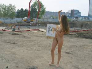 Nude in Public - Lenka L-l7n16h6aeg.jpg