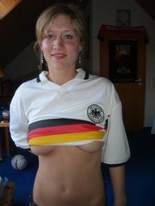 German Babe (63 foto)-o7n1rxl4ib.jpg