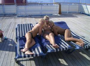 naked fun on a holiday cruise (50 pics)-d7n1xbvmcc.jpg