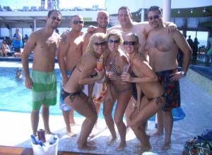 naked-fun-on-a-holiday-cruise-%2850-pics%29-s7n1xbnpv3.jpg