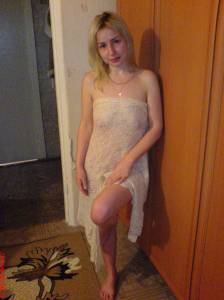 Hot Amateur Blonde shows her Wet Cunt (446pics)-57n22bm3af.jpg