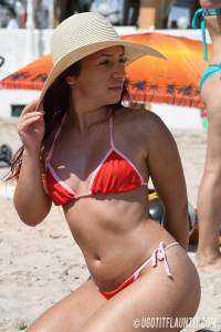 Madalina-Bikini-Beach-%5Bx111%5D-27n2kdujyo.jpg