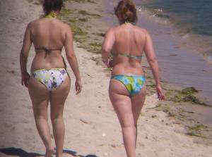 Mature-women-on-the-beach-%28142-foto%29-l7n2scsl5y.jpg