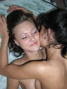 Hot-teen-lesbians-x114-n7n3p4jhal.jpg