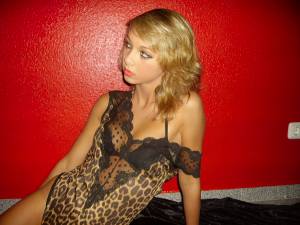 Sexy-amateur-blonde-%5Bx143%5D-j7n4bb3mip.jpg