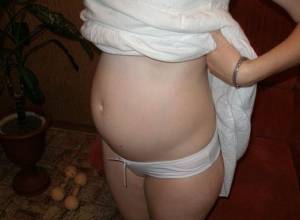 Pregnant-Amateur-Wife-2012-x45-47n4f7mvrx.jpg