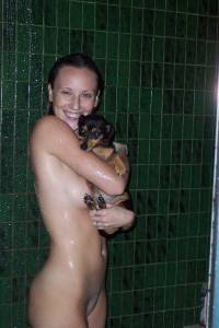Doggy Shower x20-77n4hc9zef.jpg