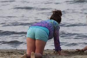 Spying 2 Amazing Teen Asses in Tight Shorts!! (Bent Over Close Ups)s7n429jhfb.jpg
