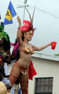 Rihanna â€“ Kadooment Day Parade in Barbados07n48vl2q4.jpg