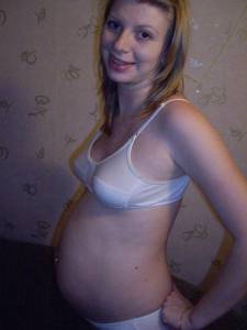 Pregnant Amateur Wife (72pics)-l7qq7rw5zz.jpg