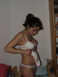 Pregnant Amateur Girlfriend (38pics)-37n48rfr4a.jpg