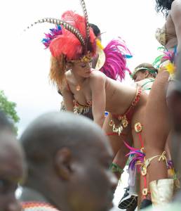 Rihanna â€“ Kadooment Day Parade in Barbadosd7n48w07fv.jpg
