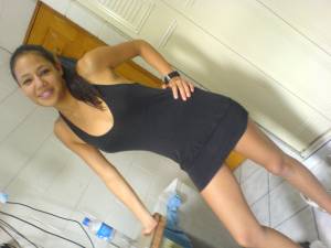 Latina Who Loves Being Naked At Home (65 foto)-n7n4m0mvc3.jpg