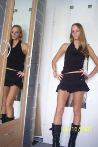 Hot Blonde Amateur Teen poses (32 Pics)-a7n9o62xbi.jpg