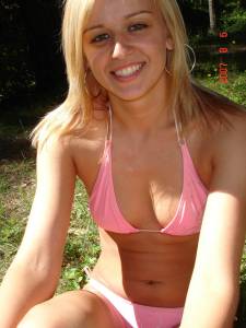 Leggy-blonde-teen-teasing-outdoors-%2879-Pics%29-m7n9p89x3i.jpg