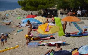 Topless Girls at the Beaches of Croatia (87 Pics)-e7njnrxipu.jpg