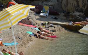 Topless-Girls-at-the-Beaches-of-Croatia-%2887-Pics%29-e7njnq2l6r.jpg