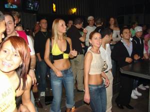Italian Nightclub Girls - Foto amatoriali in discoteca-k7nkh9r17h.jpg