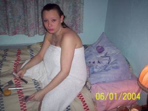 Pregnant Amateur Girl from 2003 -47nm811cxi.jpg