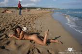 Melena-Maria-Rya-Nude-On-Public-w7r5xnnqy2.jpg